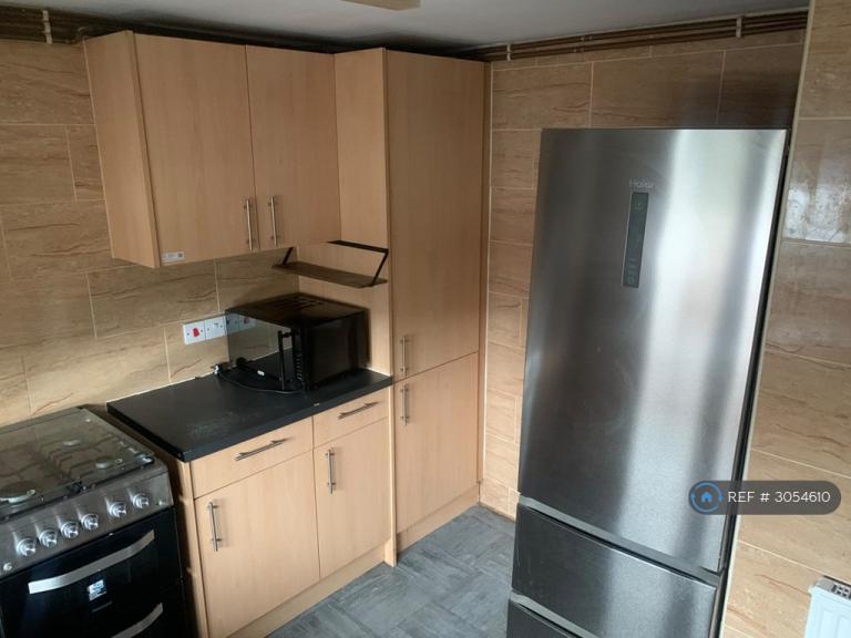 Flat Seabrooke Rise in Grays