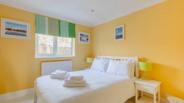 Flat Downham Road in Greater London