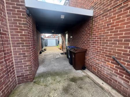 House Rufford Close in Tameside