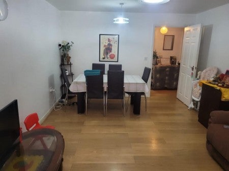 Flat Caversham Road in Reading