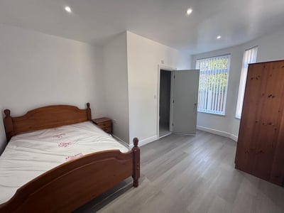Room Orrell Lane in Liverpool
