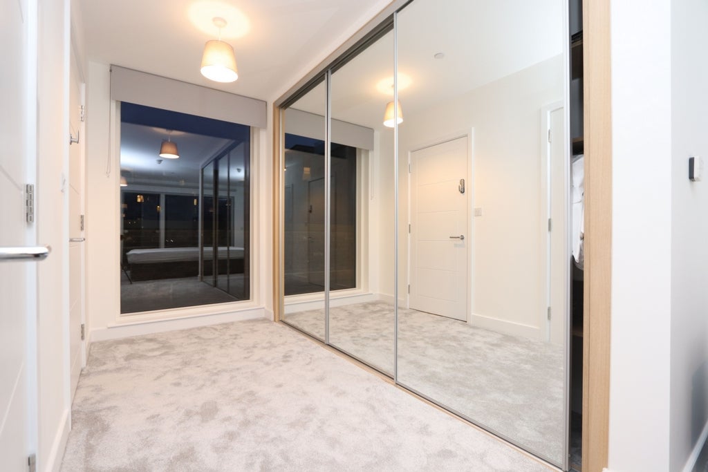 Room Globe Road in Greater London