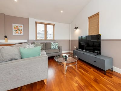 Flat Weldale Street in Reading
