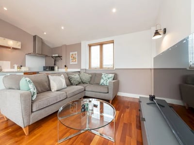 Flat Weldale Street in Reading