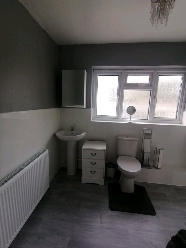 Room Mountain Road in Caerphilly