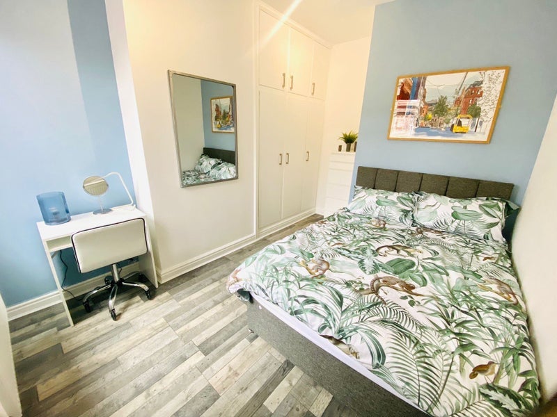Room Norbreck Avenue in Manchester