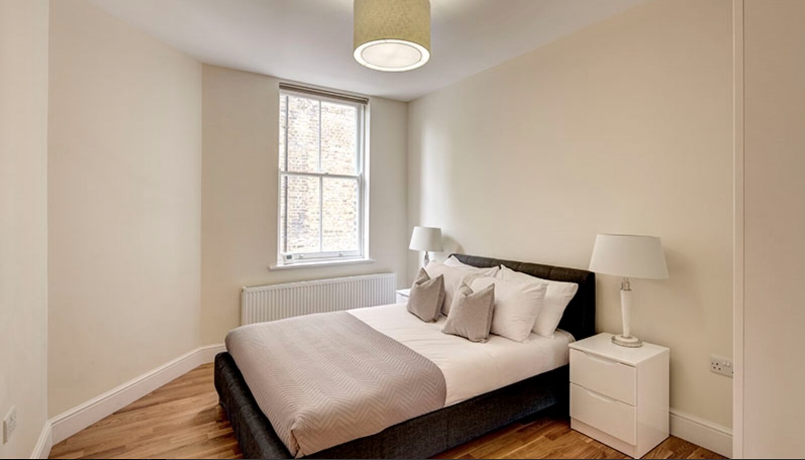 Flat Hamlet Gardens in Greater London