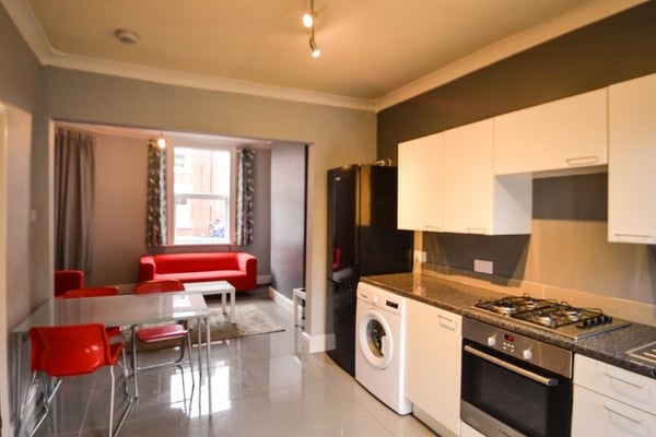 Flat Eastwood Road in Sheffield
