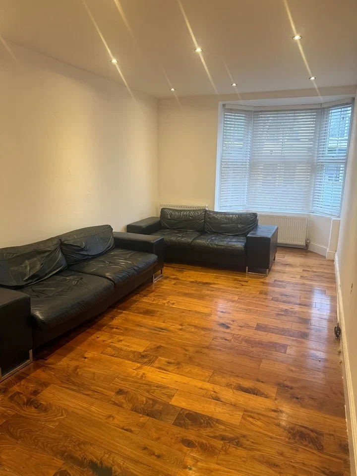 Flat St Stephen's Road in Greater London
