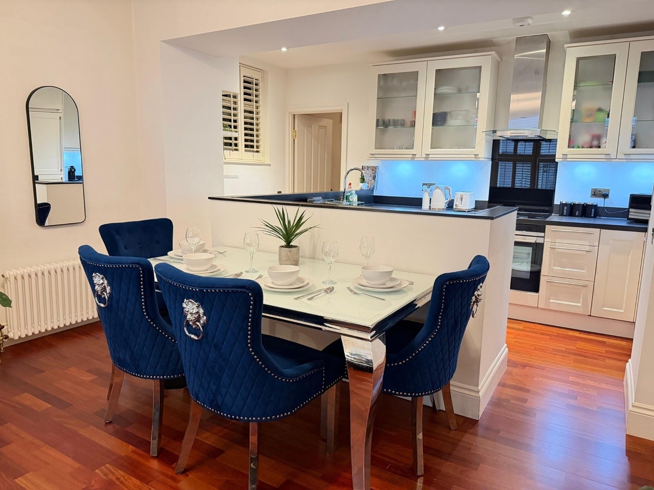 Flat Bickenhall Street in City of Westminster