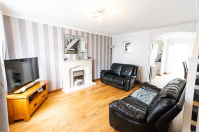 House Purdey Close in Barry