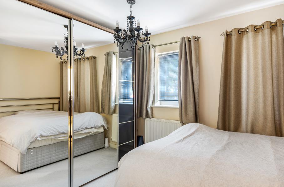 Flat Cassio Place in Watford