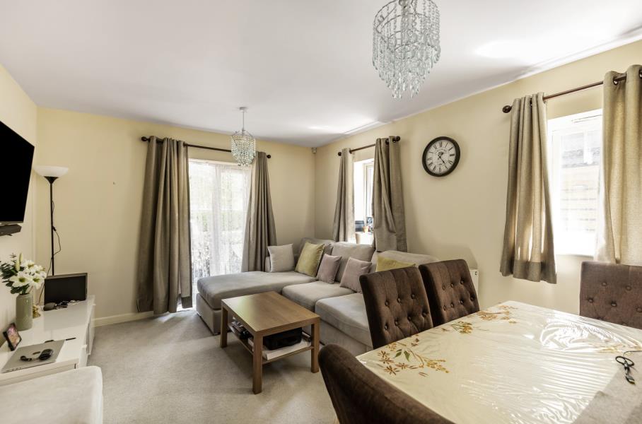 Flat Cassio Place in Watford