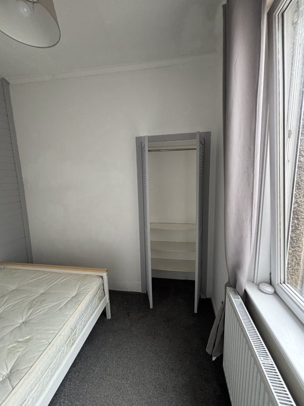 Room Union Road in Broxburn