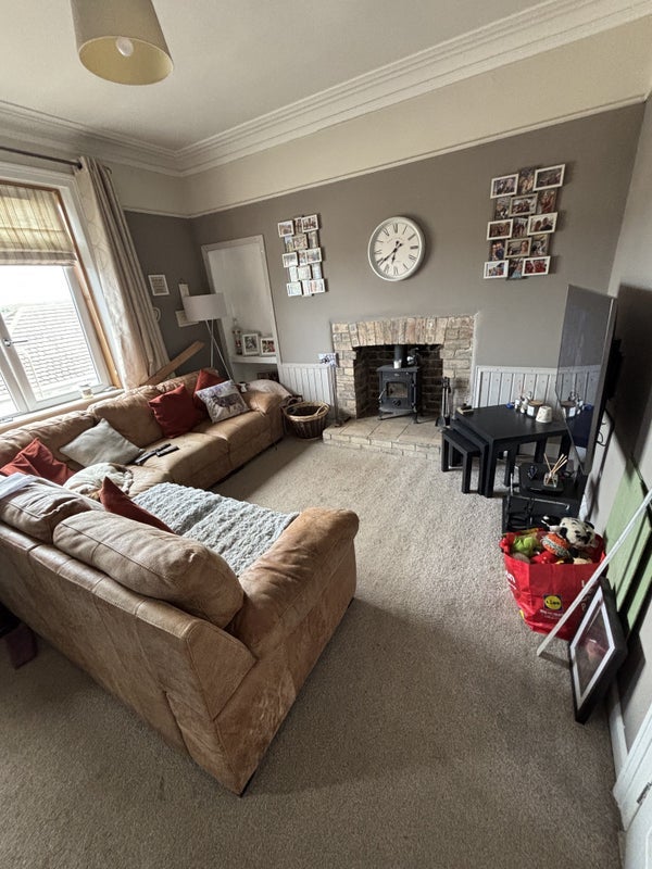 Room Union Road in Broxburn