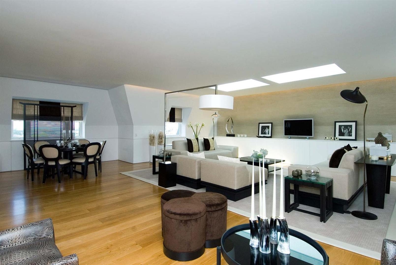 Flat Finchley Road in Greater London
