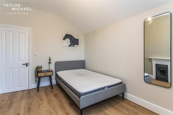 Room Brighton Road in Worthing