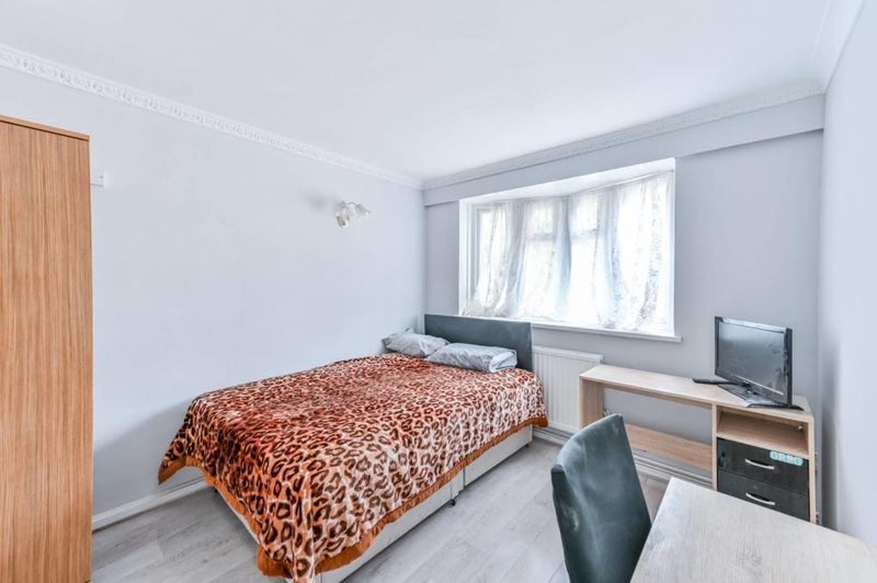 Room Rawstone Walk in Greater London