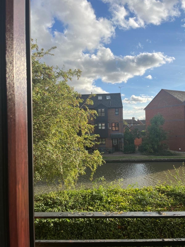 Flat The Moorings in Warwick