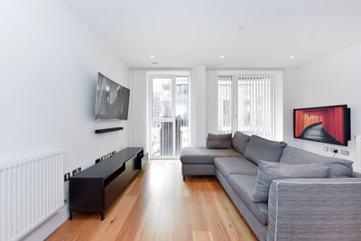 Flat Caxton Street North in Greater London