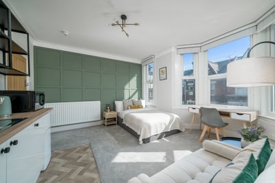 Room Balmoral Road in Gillingham