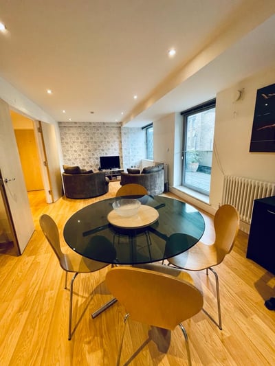 Flat Grosvenor Terrace in Greater London
