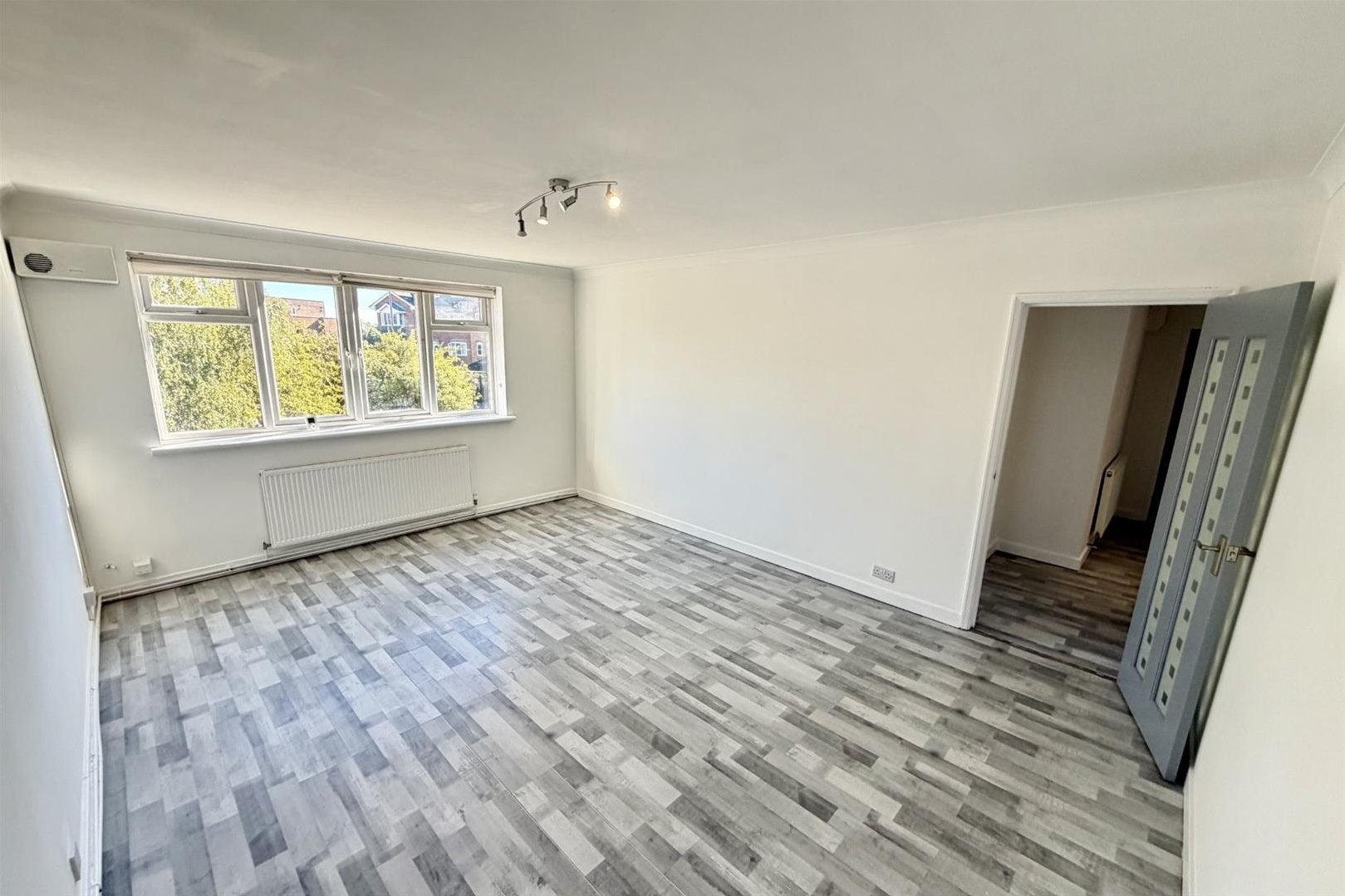 Flat Gayton Road in Greater London