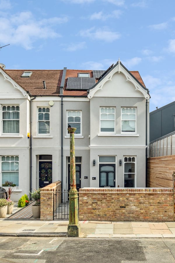 Flat St. Leonards Road in Greater London