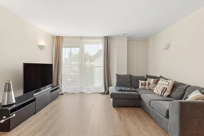 Flat Great Dover Street in Greater London
