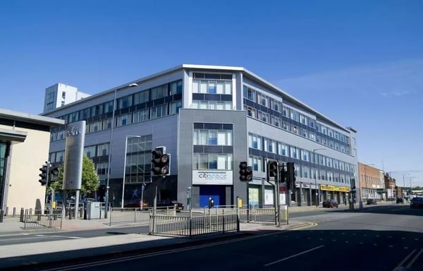 Flat Byron Street in Leeds