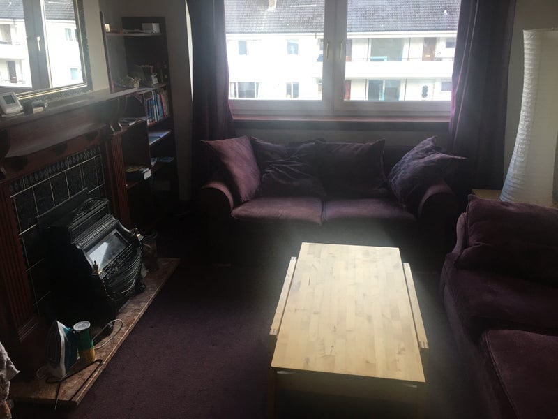 Room Thornwood Road in Glasgow