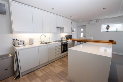 Flat Wellington Terrace in Clevedon
