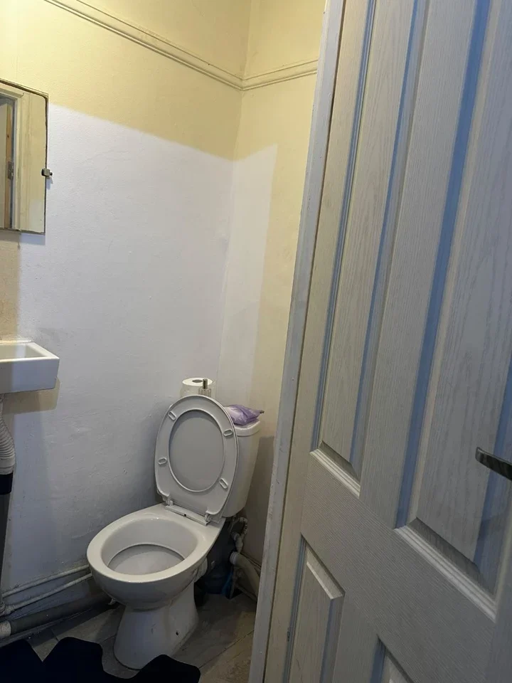 Flat Alexandra Avenue in Greater London