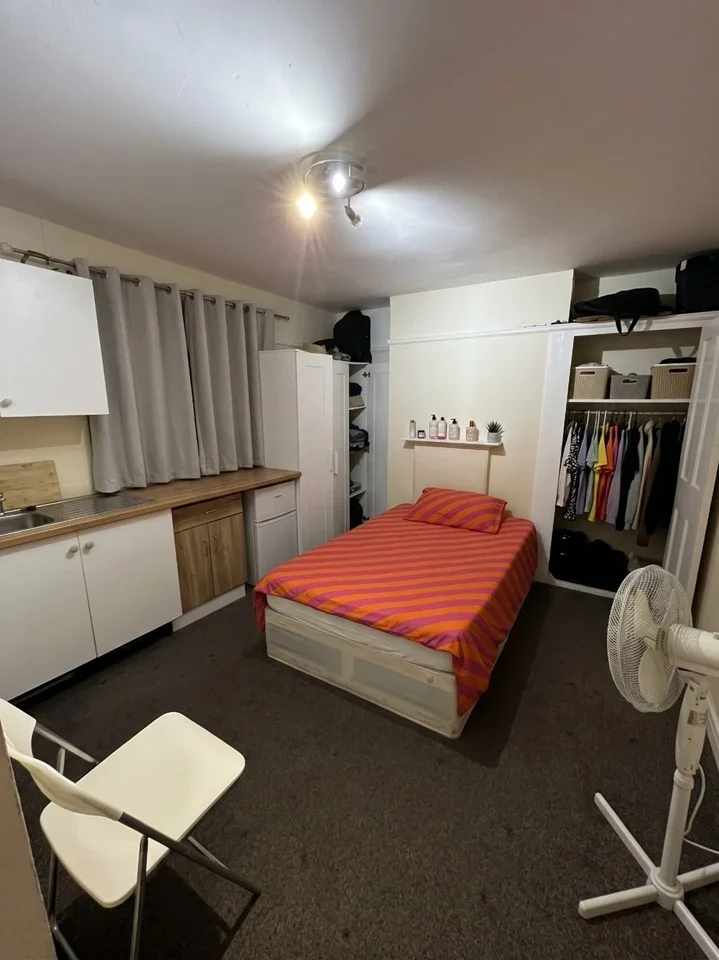 Flat Alexandra Avenue in Greater London