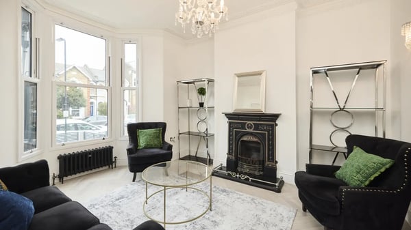 Flat Portobello Road in Greater London