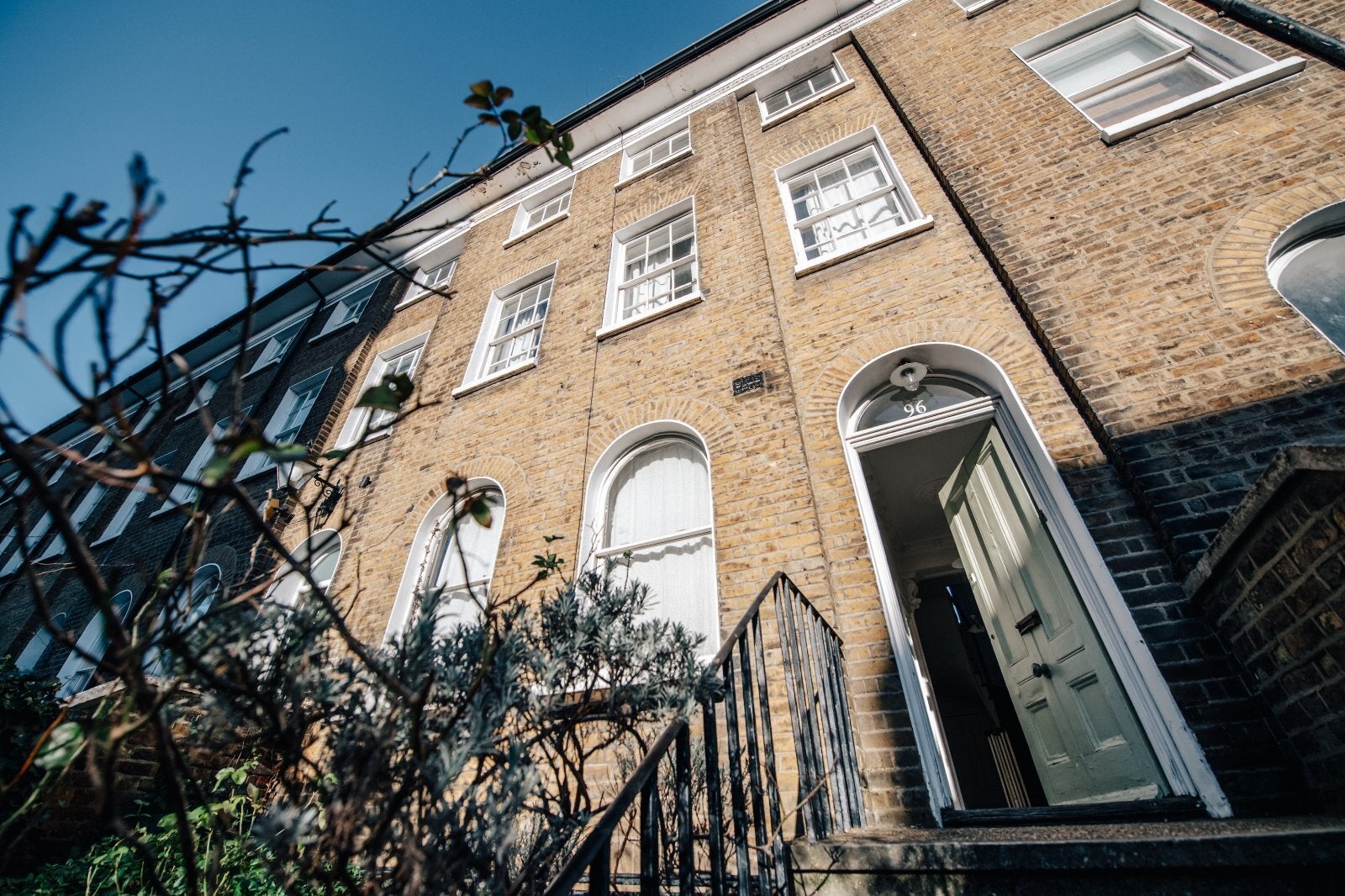 House Lansdowne Way in Greater London