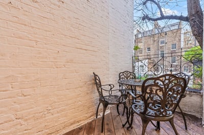 Flat Clanricarde Gardens in Greater London