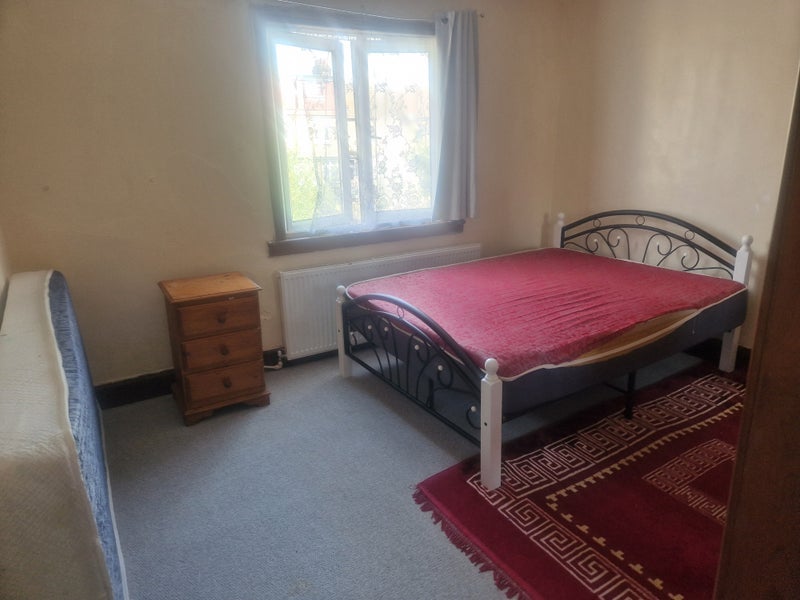 Room Holland Road in Greater London