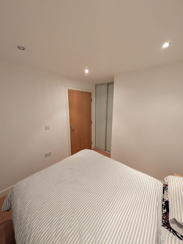 Room Chapel Street in Salford