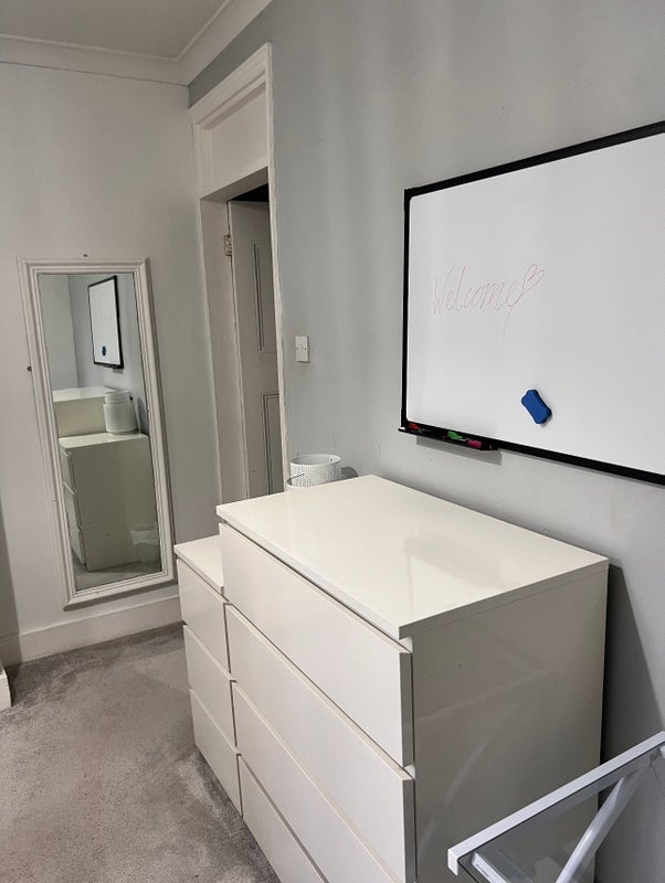Room Shirley Gardens in Greater London