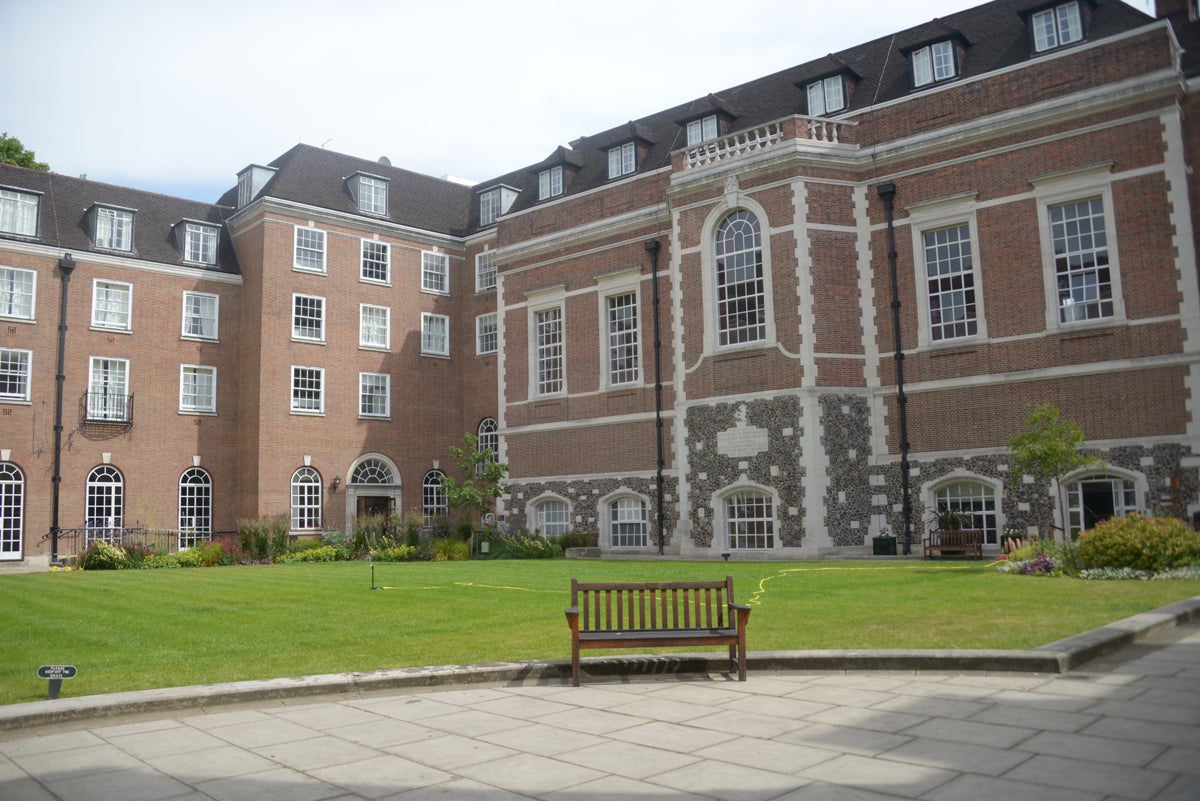 Room Mecklenburgh Square in Greater London