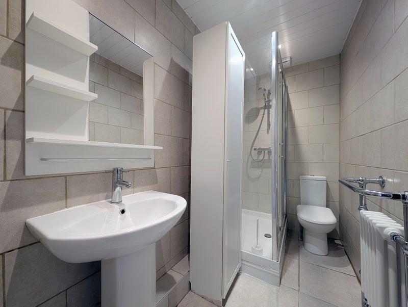 Room Westgate Road in Newcastle upon Tyne