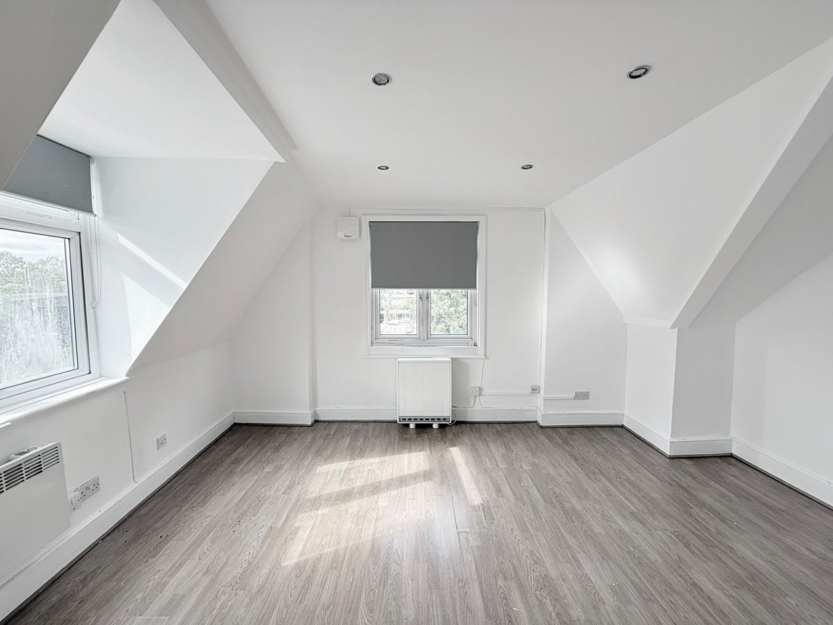 House Wightman Road in Greater London