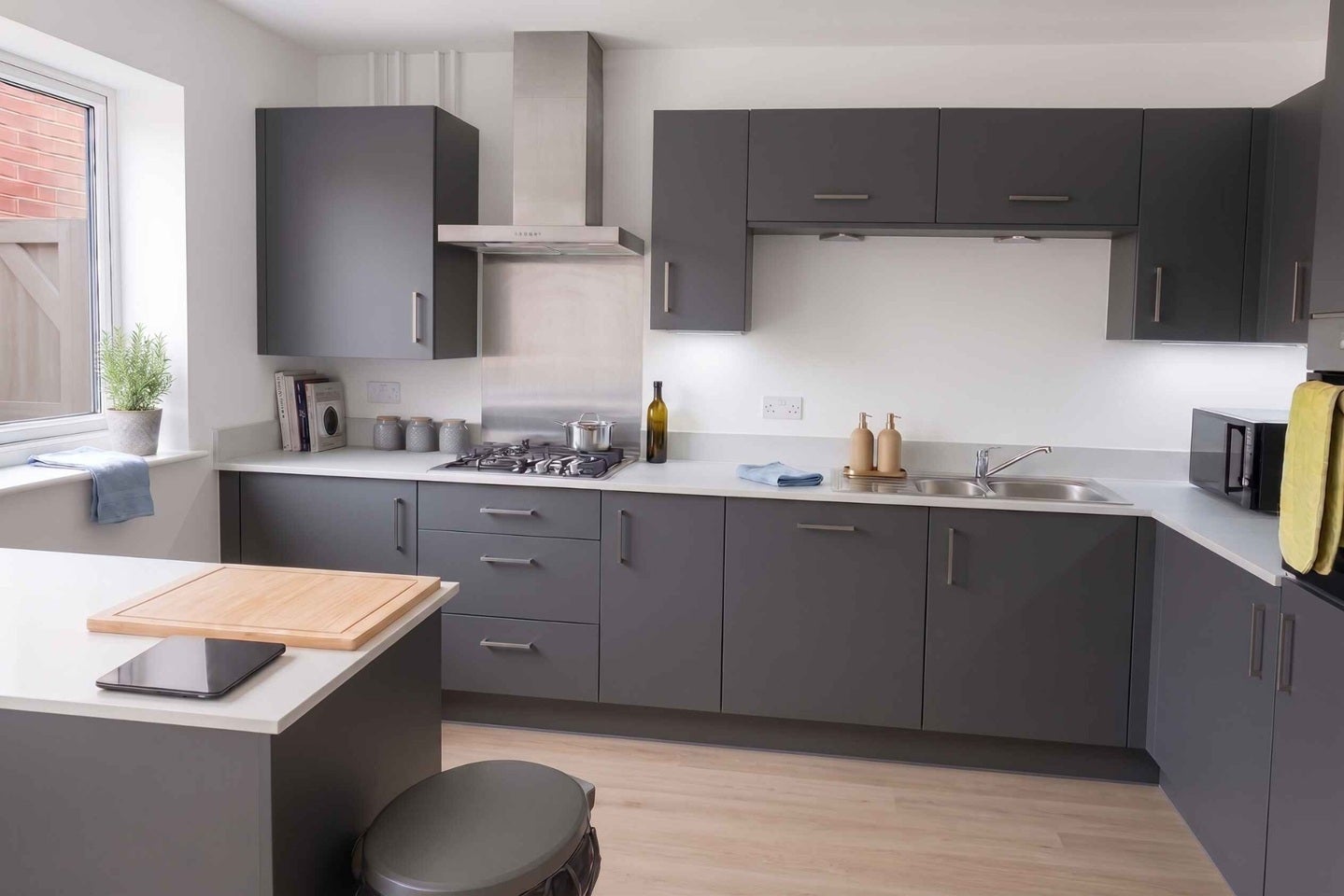 Room Blackwater Close in Stevenage