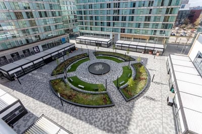 Flat Avebury Boulevard in Milton Keynes