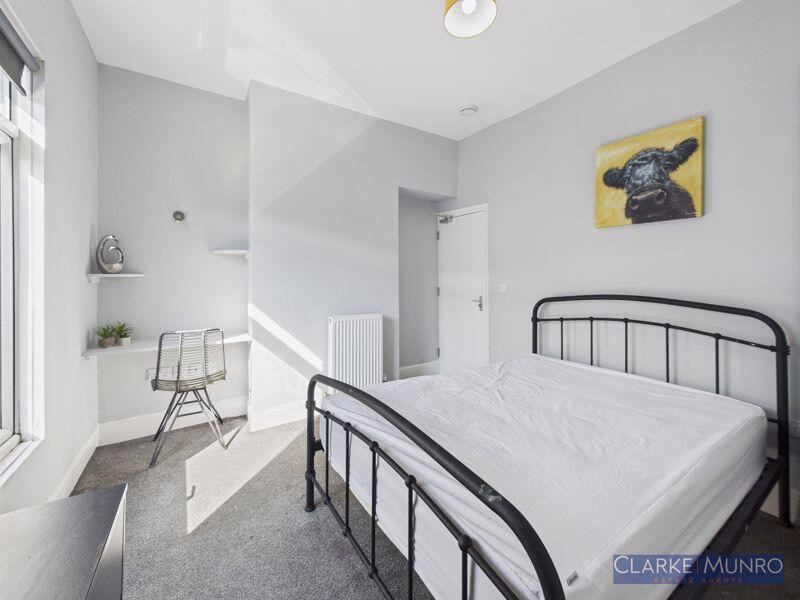 Room Lovaine Street in Middlesbrough