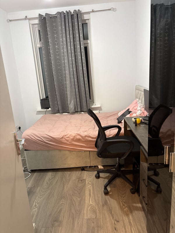 Room Eden Grove in Bristol