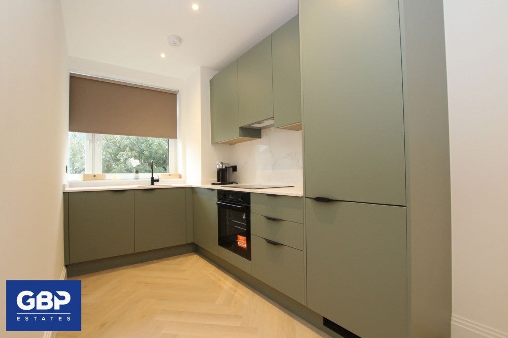 Flat Havana Close in Greater London