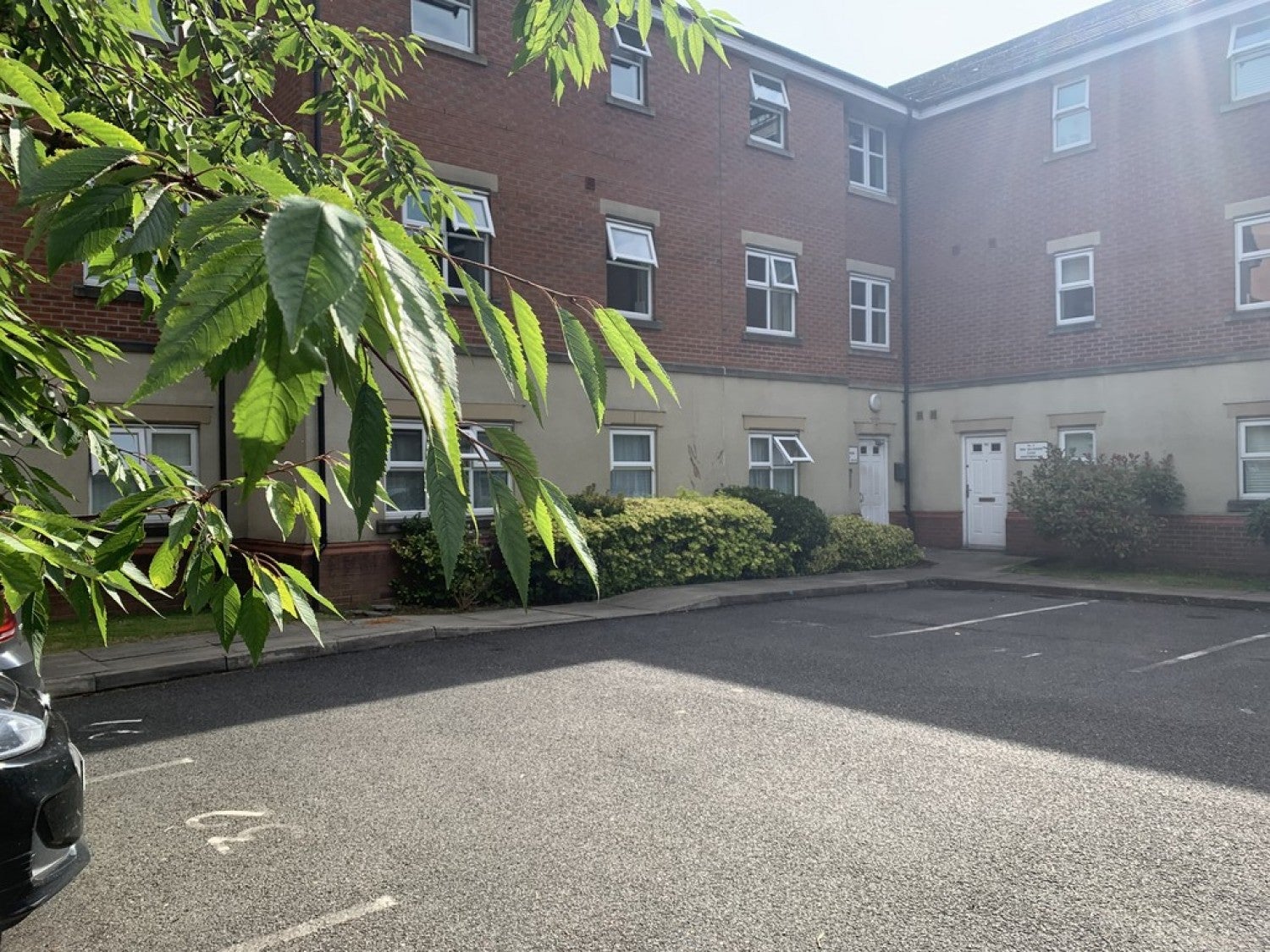 Flat New Belvedere Close in Trafford
