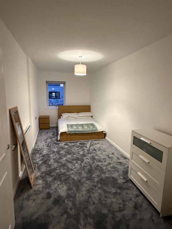 Room Robinswood Gardens in Greater London